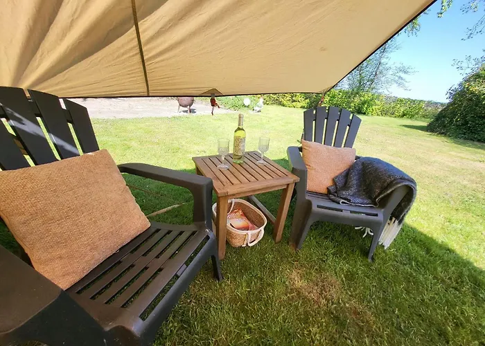 Sfeervolle Tipi Tent Dicht Bij De Kust.